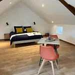 Le Gue De Clecy Bed & Breakfast