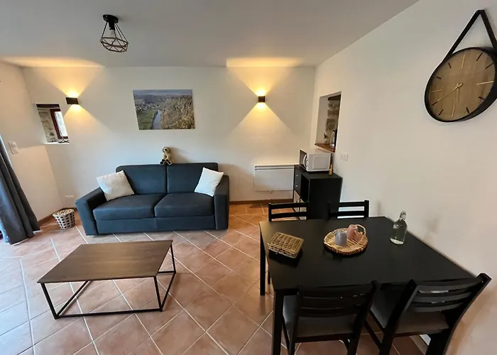 Le Gue De Clecy Bed and Breakfast